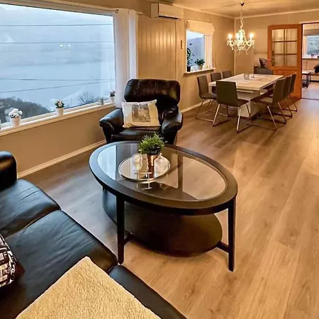 Gorgeous In Etne With House Sea View بيت للعطل