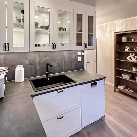 Сasa de vacaciones Gorgeous In Etne With House Sea View *