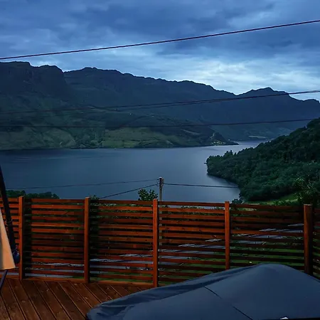 5 Bedroom Awesome In Etne 度假居 Håland