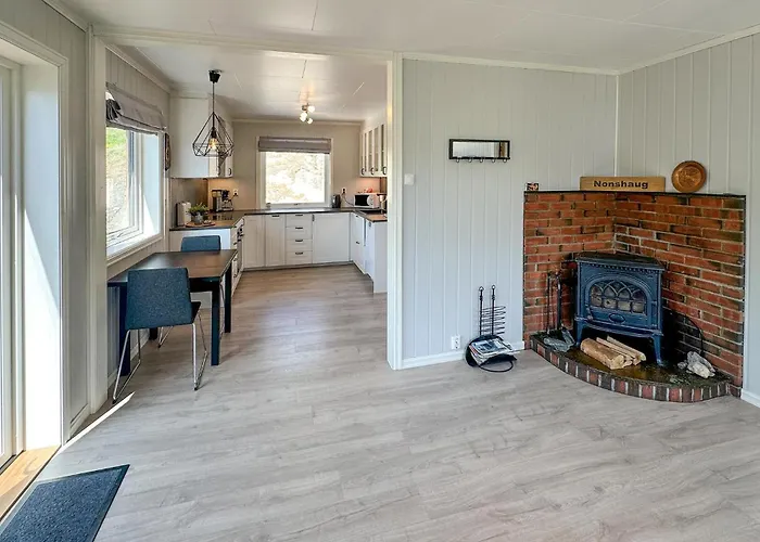 5 Bedroom Awesome In Etne Erve