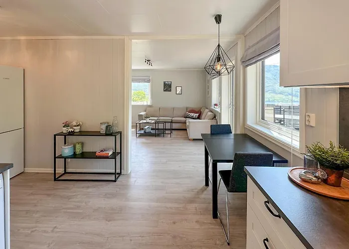 5 Bedroom Awesome In Etne Nyaraló Erve